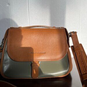 Rare Piccolo in Milano leather shoulder bag.